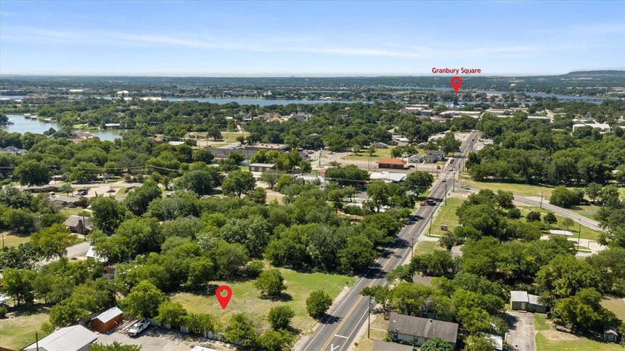 Property photo for 721 N Houston Street, Granbury, TX