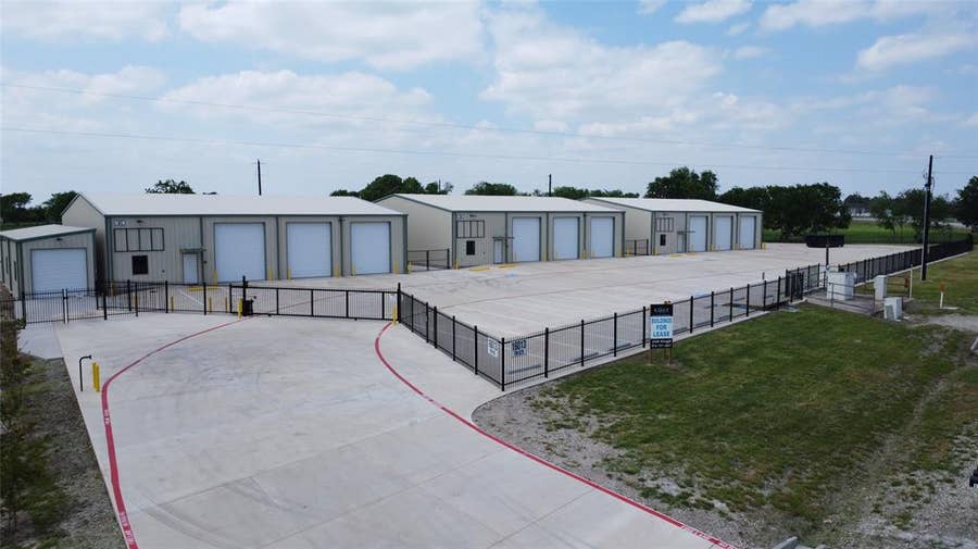 Property photo for 16013 Fm 429, Terrell, TX