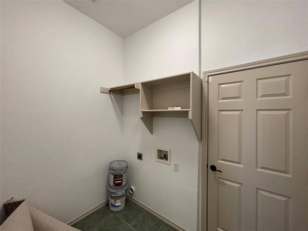 6030 Bentwood Drive, Midlothian, TX 76065 6030 Bentwood Drive, Midlothian, TX 76065