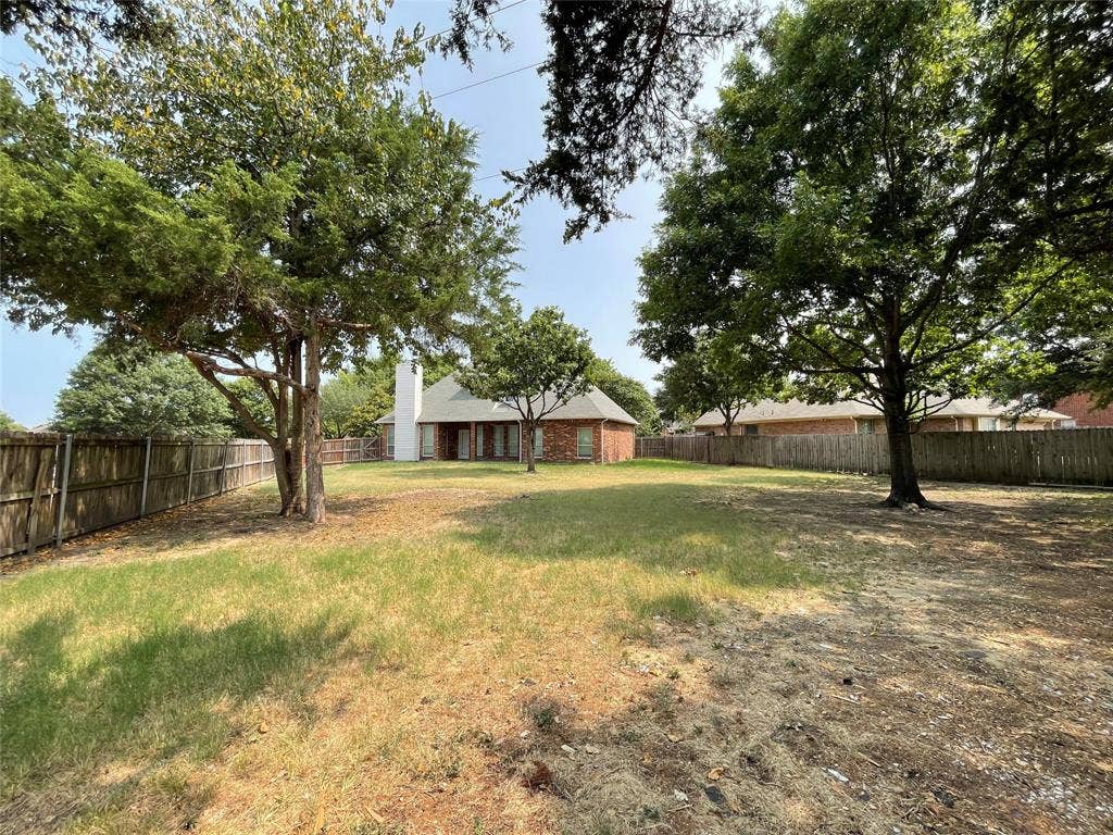 6030 Bentwood Drive, Midlothian, TX 76065 6030 Bentwood Drive, Midlothian, TX 76065