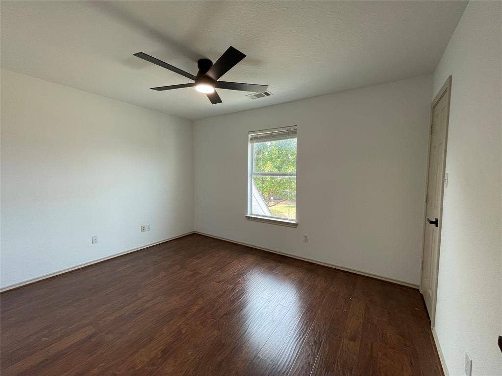 6030 Bentwood Drive, Midlothian, TX 76065 6030 Bentwood Drive, Midlothian, TX 76065