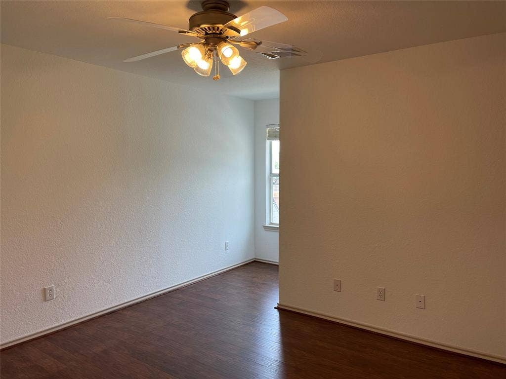 6030 Bentwood Drive, Midlothian, TX 76065 6030 Bentwood Drive, Midlothian, TX 76065