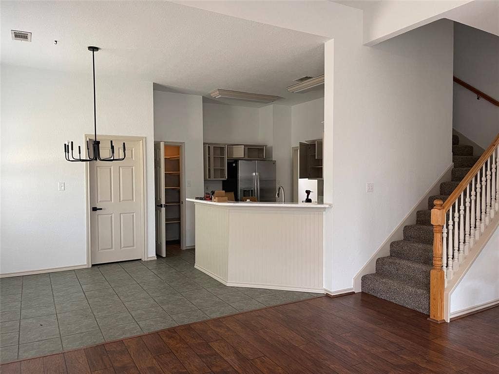 6030 Bentwood Drive, Midlothian, TX 76065 6030 Bentwood Drive, Midlothian, TX 76065