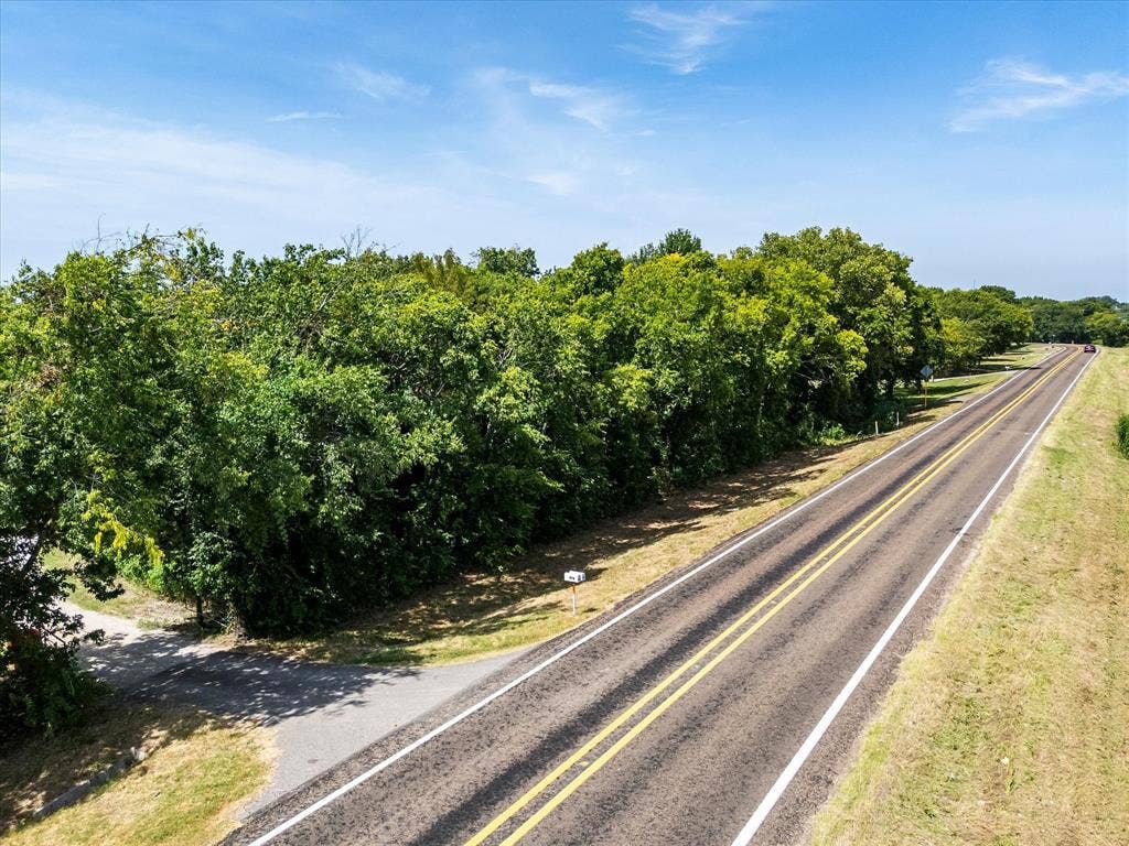976 Fm 2194, Farmersville, TX 75442 Driveway entrance - FM-2194 looking West towards Farmersville.