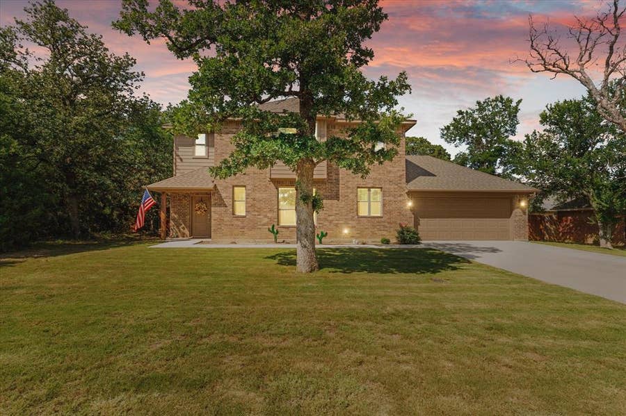 Property photo for 3800 Juniper Court, Granbury, TX