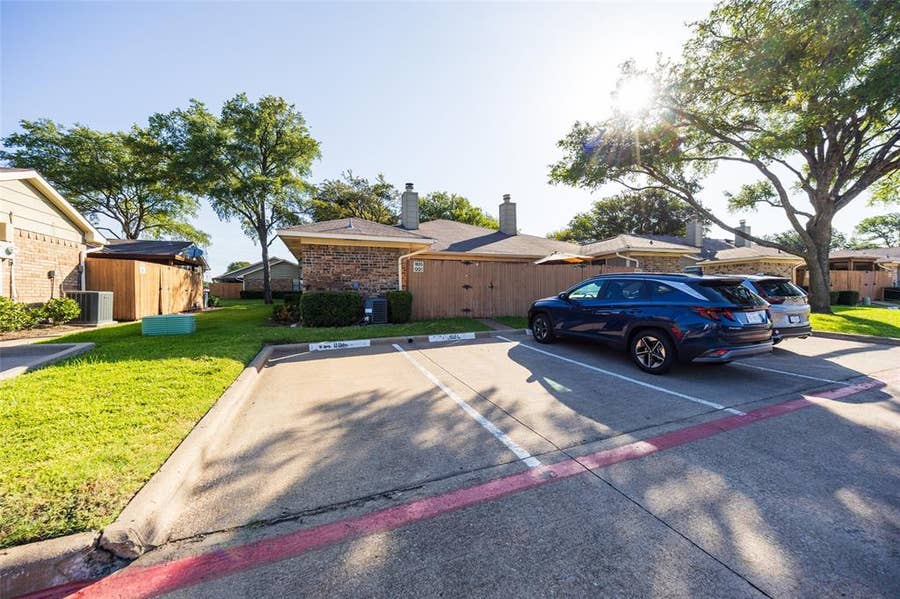 Property photo for 1805 Spring Creek Parkway, #QQ1, Plano, TX