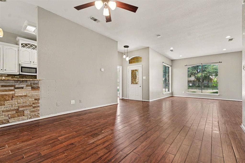 2404 Christi Lane, Caddo Mills, TX 75135 2404 Christi Lane, Caddo Mills, TX 75135