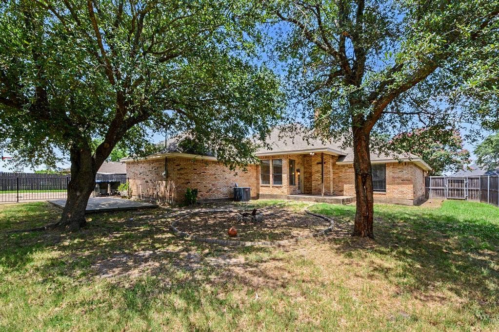 2404 Christi Lane, Caddo Mills, TX 75135 2404 Christi Lane, Caddo Mills, TX 75135