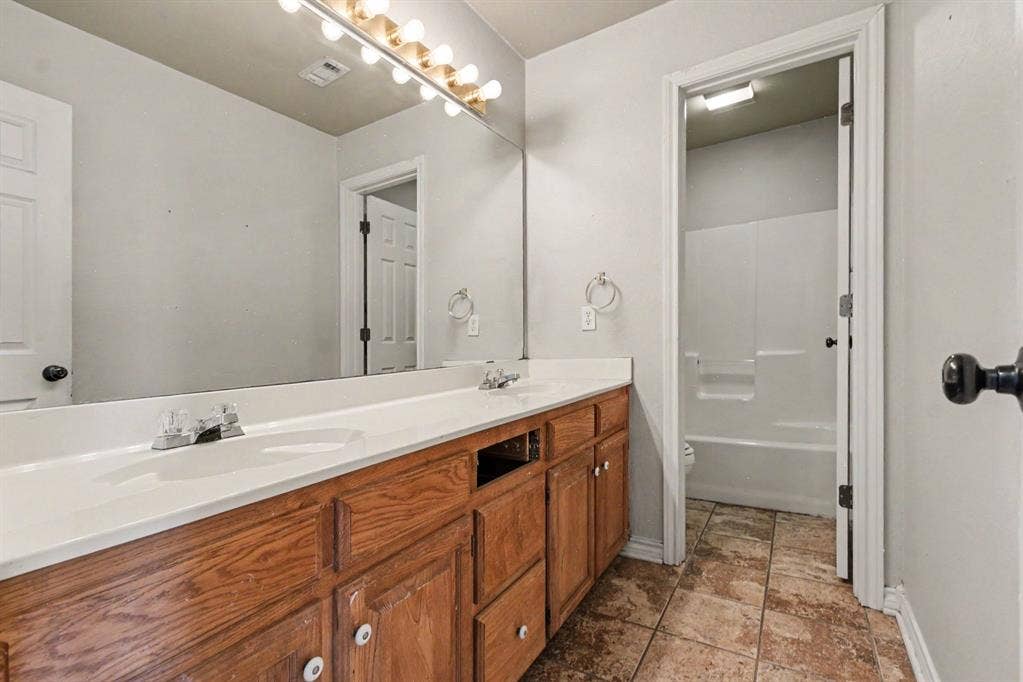 2404 Christi Lane, Caddo Mills, TX 75135 2404 Christi Lane, Caddo Mills, TX 75135