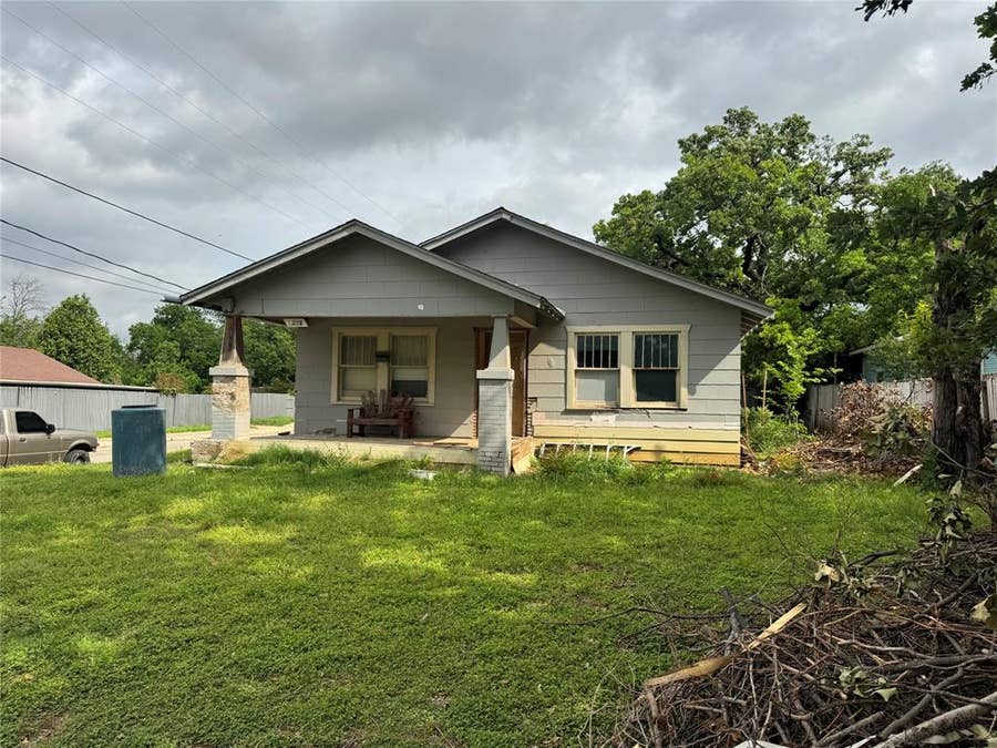 Property photo for 3301 Baylor Street, Fort Worth, TX