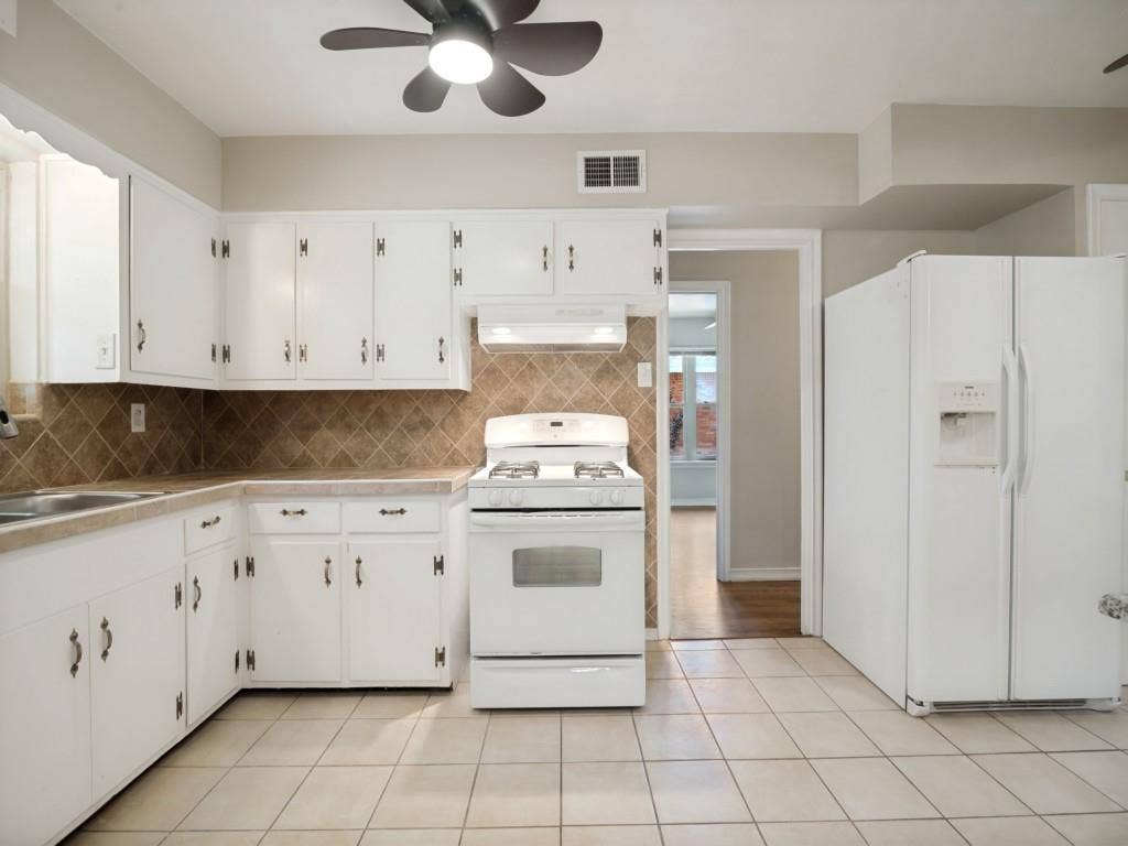 2725 Maverick Avenue, Dallas, TX 75228 2725 Maverick Avenue, Dallas, TX 75228