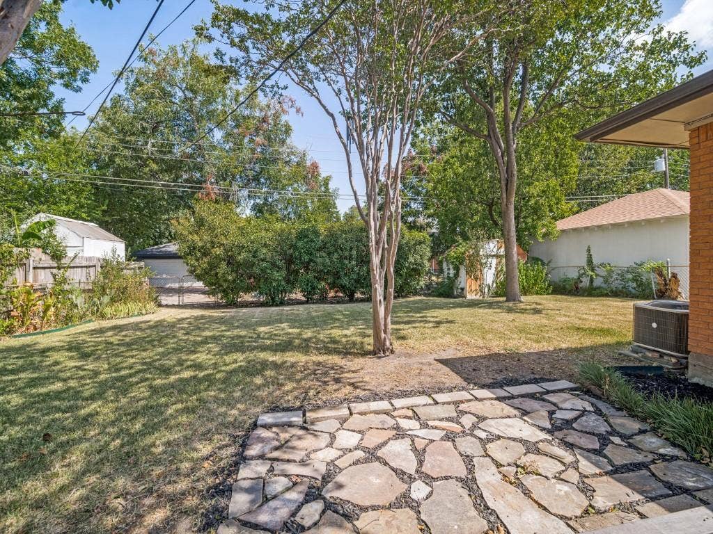 2725 Maverick Avenue, Dallas, TX 75228 2725 Maverick Avenue, Dallas, TX 75228