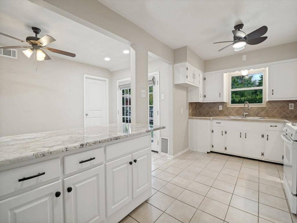 2725 Maverick Avenue, Dallas, TX 75228 2725 Maverick Avenue, Dallas, TX 75228