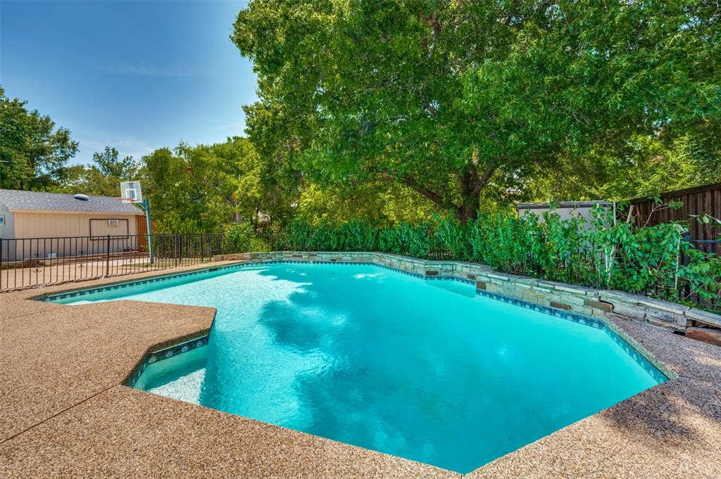 3221 Bandolino Lane, Plano, TX 75075 3221 Bandolino Lane, Plano, TX 75075
