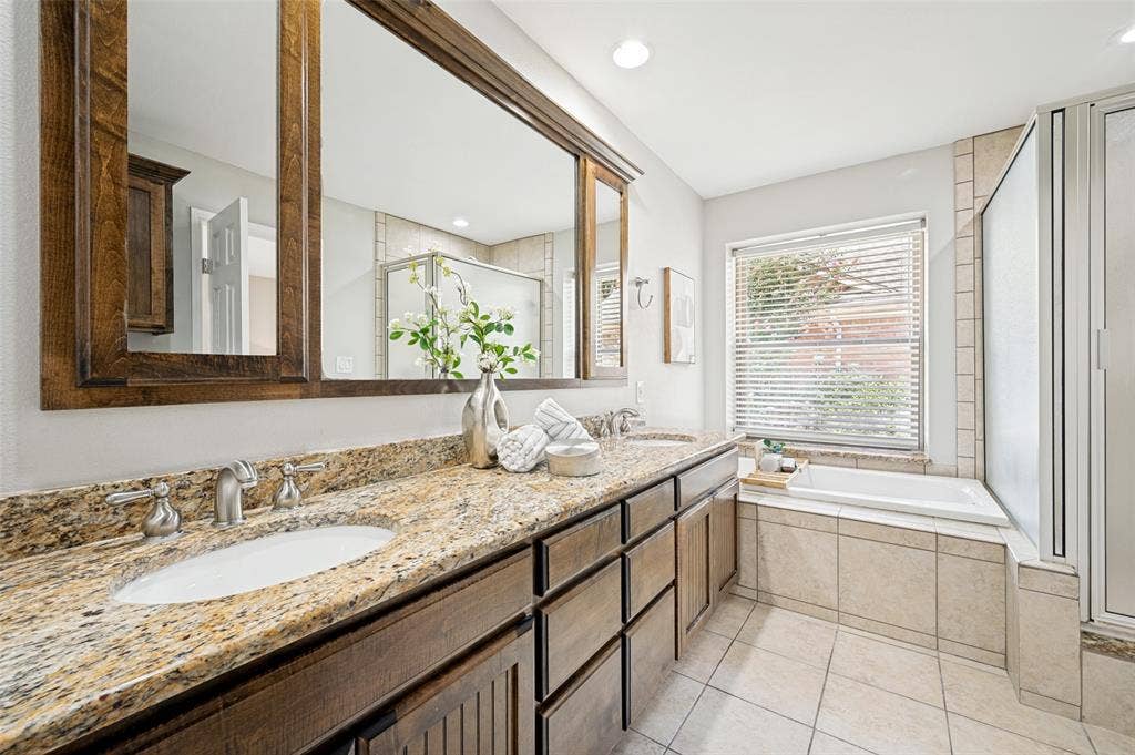 3221 Bandolino Lane, Plano, TX 75075 3221 Bandolino Lane, Plano, TX 75075
