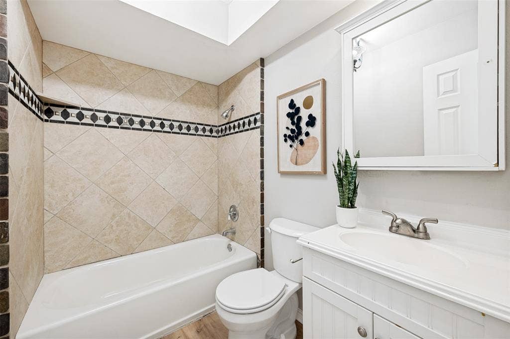 3221 Bandolino Lane, Plano, TX 75075 3221 Bandolino Lane, Plano, TX 75075