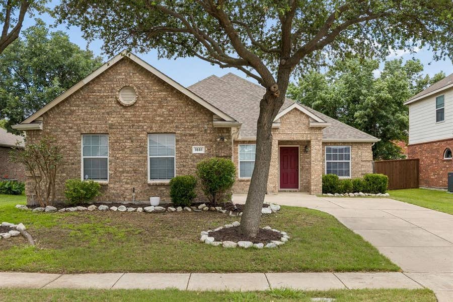 Property photo for 1551 Cedar Springs Drive, Allen, TX
