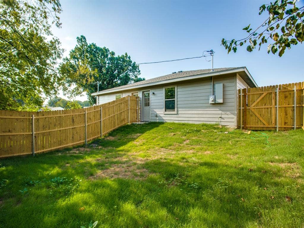 8106 Tanner Avenue, Fort Worth, TX 76116 8106 Tanner Avenue, Fort Worth, TX 76116
