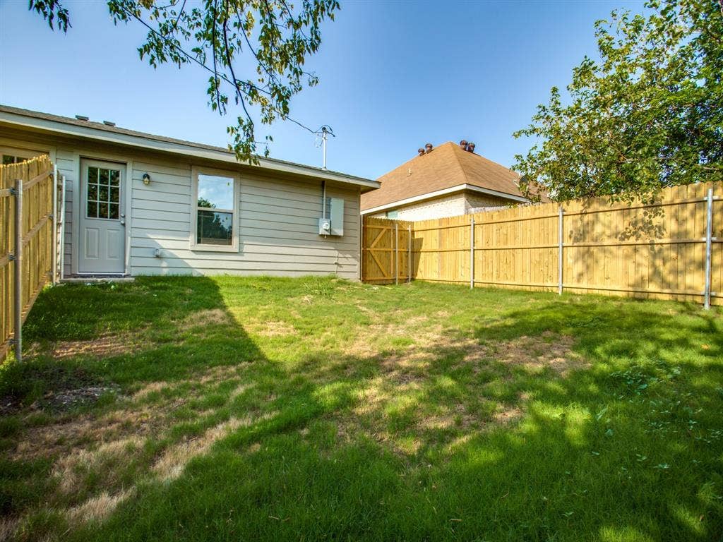 8106 Tanner Avenue, Fort Worth, TX 76116 8106 Tanner Avenue, Fort Worth, TX 76116