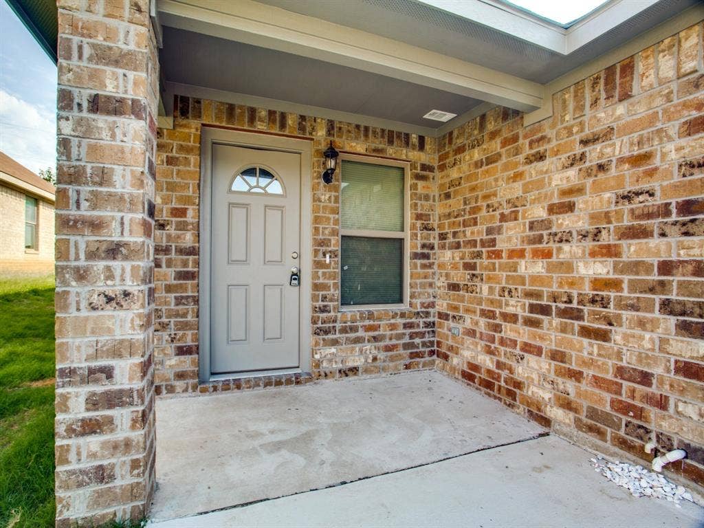 8106 Tanner Avenue, Fort Worth, TX 76116 8106 Tanner Avenue, Fort Worth, TX 76116