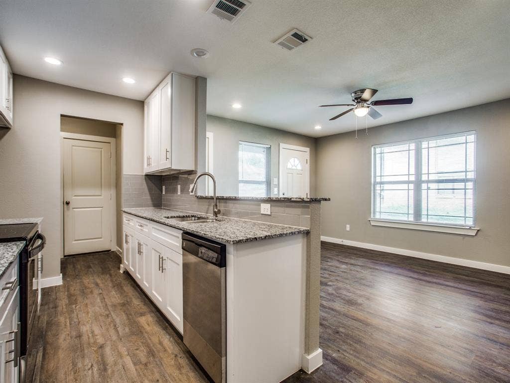 8106 Tanner Avenue, Fort Worth, TX 76116 8106 Tanner Avenue, Fort Worth, TX 76116