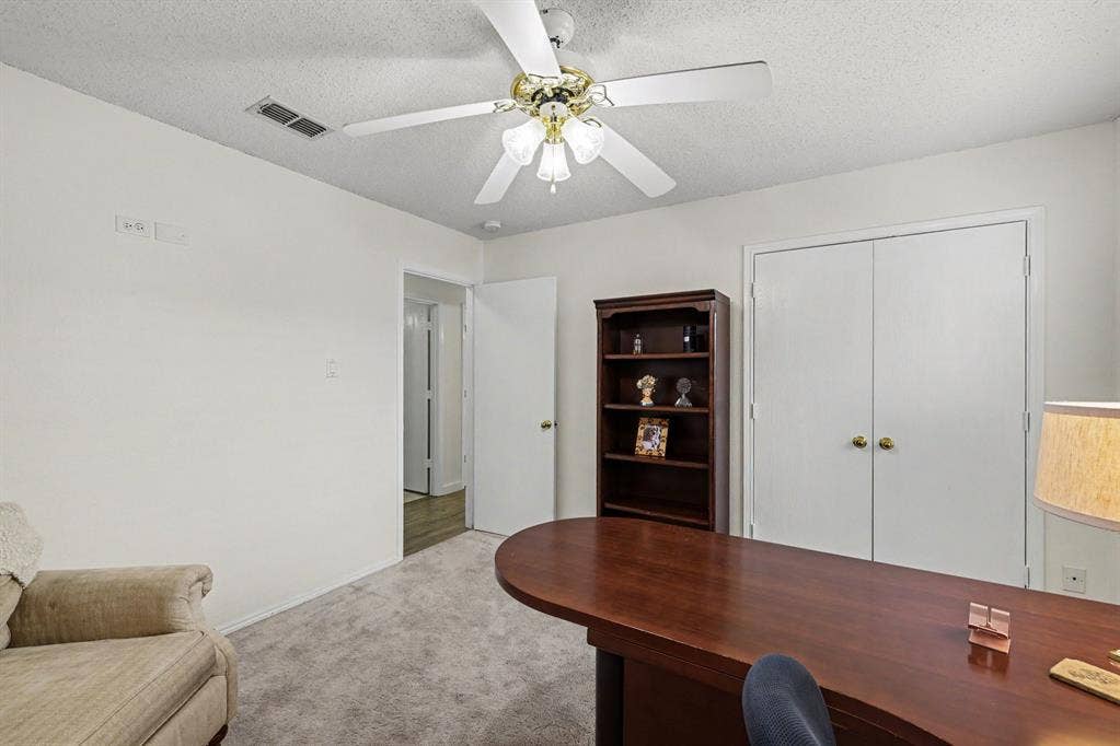 3123 Melrose Drive, McKinney, TX 75070 Guest bedroom with ceilng fan