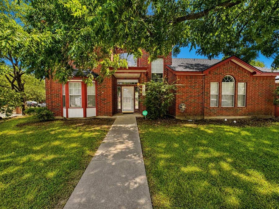Property photo for 824 Elm Falls Place, Mesquite, TX