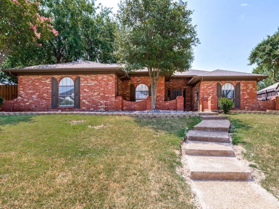 Property photo for 5918 Brushy Creek Trail, Dallas, TX