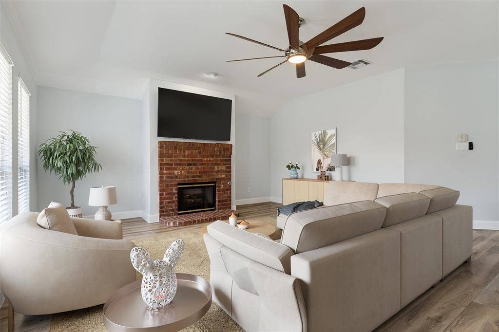 4078 Sydney Drive, Frisco, TX 75033 Spacious Living room W/Fireplace
