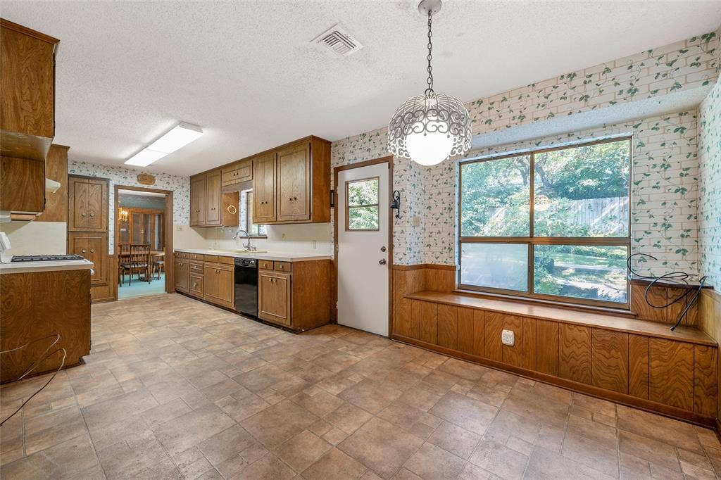 2624 Eldridge Lane, Waco, TX 76710