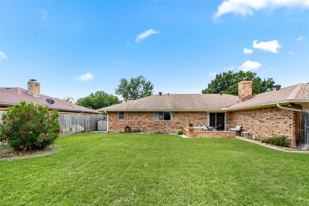 3301 Canterbury Drive, Plano, TX 75075 3301 Canterbury Drive, Plano, TX 75075
