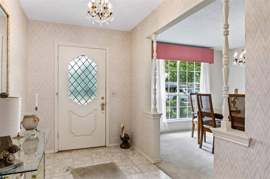 3301 Canterbury Drive, Plano, TX 75075 3301 Canterbury Drive, Plano, TX 75075