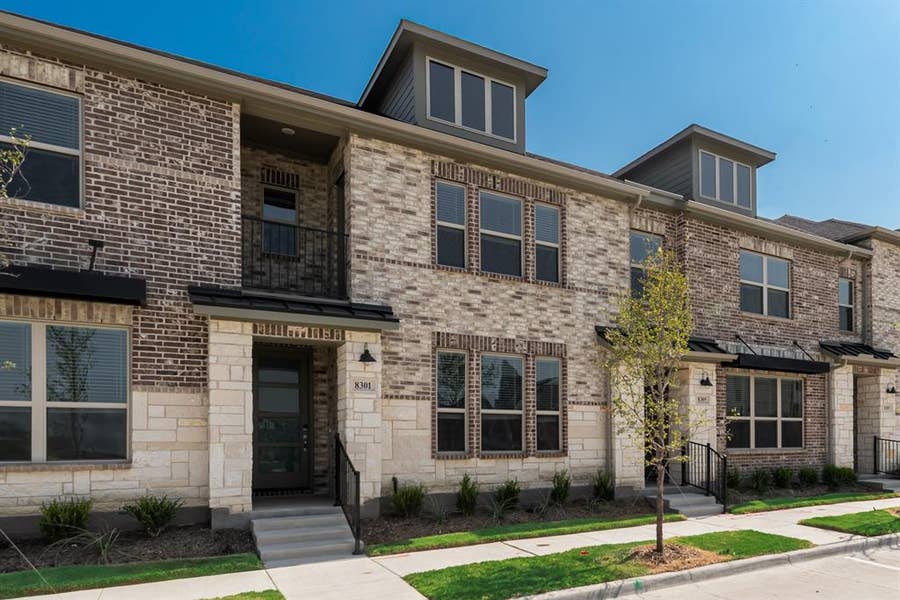 Property photo for 8301 Bayside Drive, Rowlett, TX