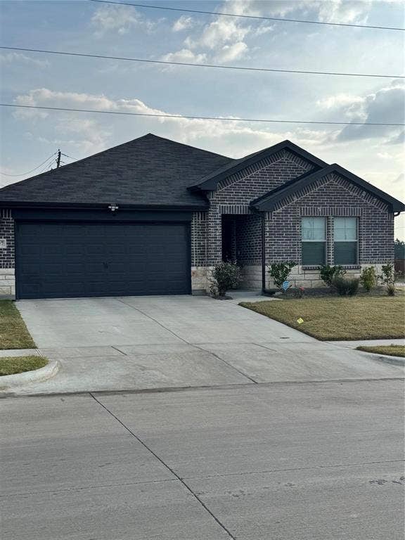 Property photo for 2008 Bronco Drive, Seagoville, TX