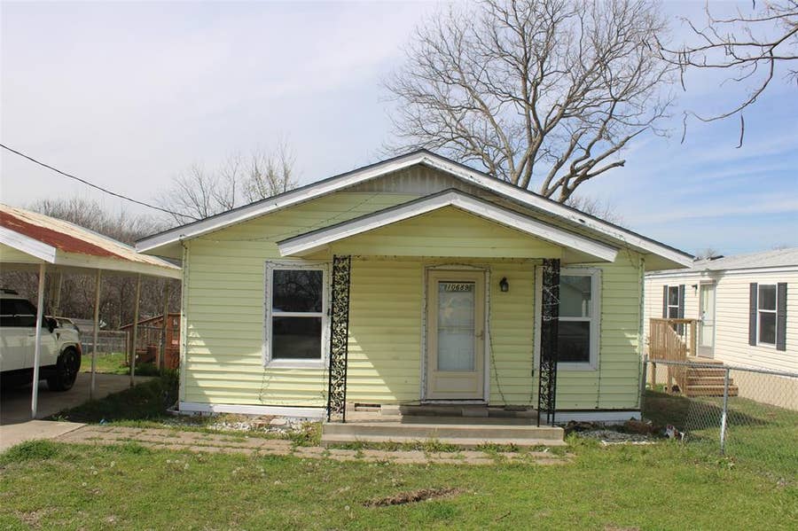 Property photo for 10689 County Road 905, Princeton, TX