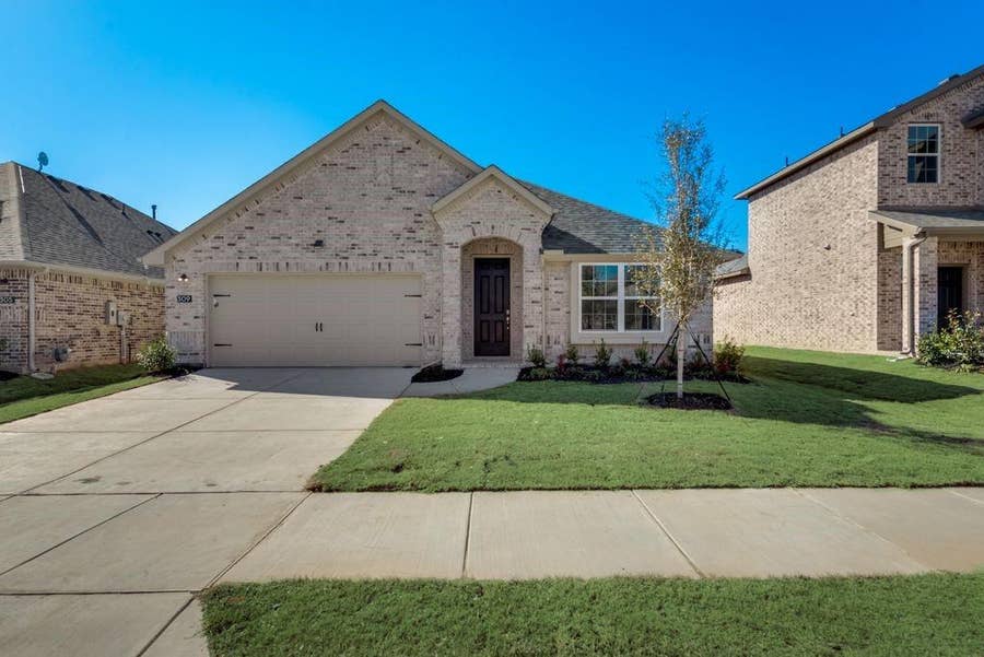Property photo for 309 Amenduni Lane, Anna, TX