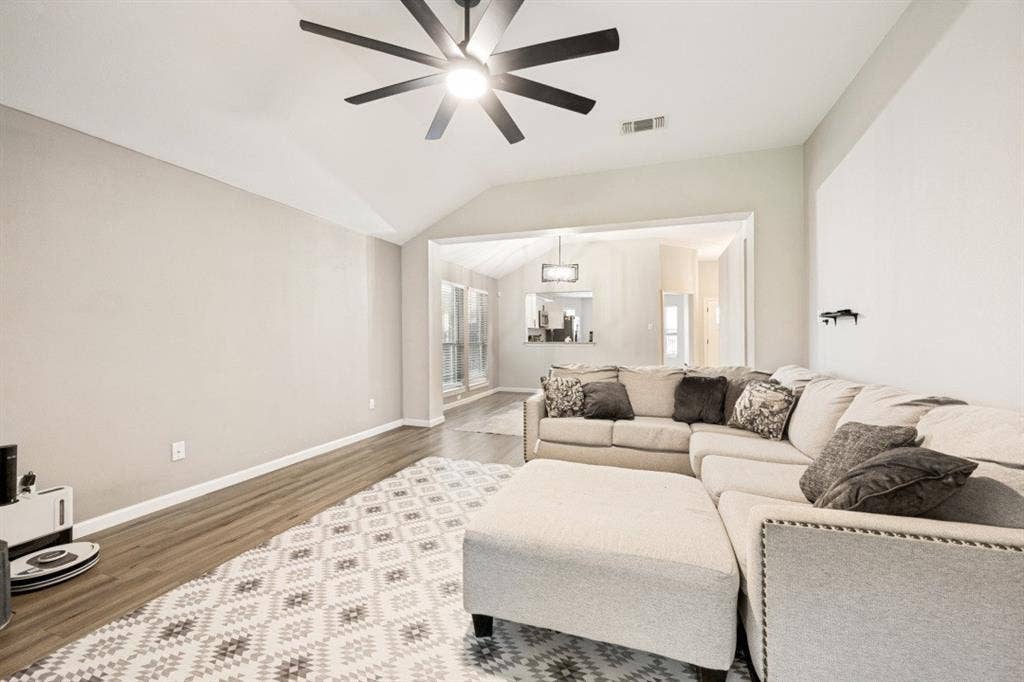 1520 Creekstone Court, Fort Worth, TX 76112 1520 Creekstone Court, Fort Worth, TX 76112