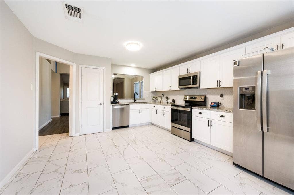 1520 Creekstone Court, Fort Worth, TX 76112 1520 Creekstone Court, Fort Worth, TX 76112