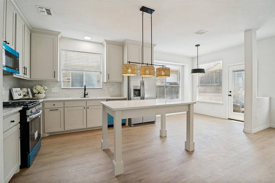Property photo for 4507 Julian Drive, Mesquite, TX