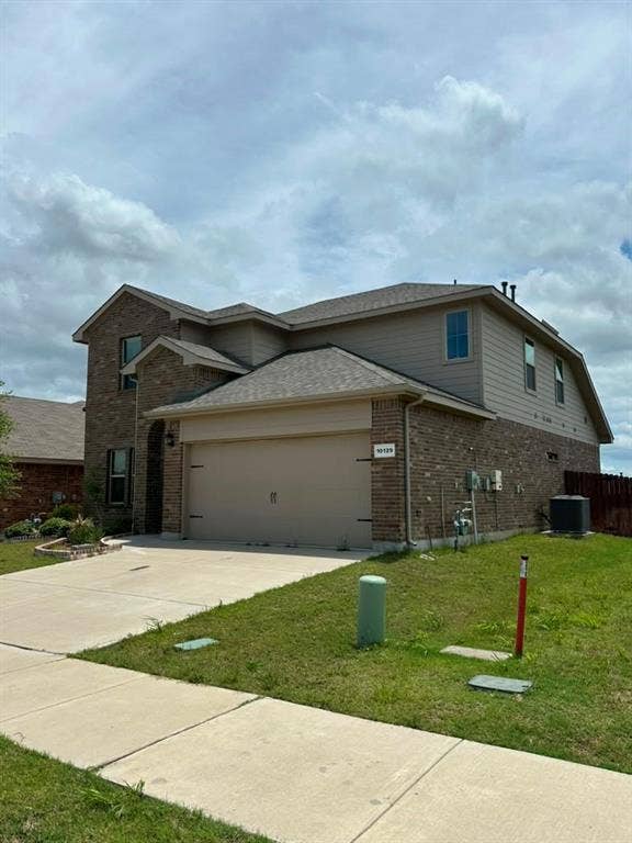Property photo for 10129 Clemmons Road, Fort Worth, TX