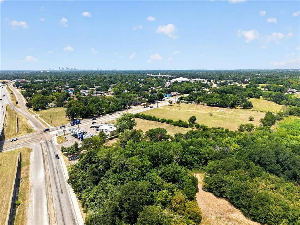 720 S Masters Drive, Dallas, TX 75217 720 S Masters Drive, Dallas, TX 75217