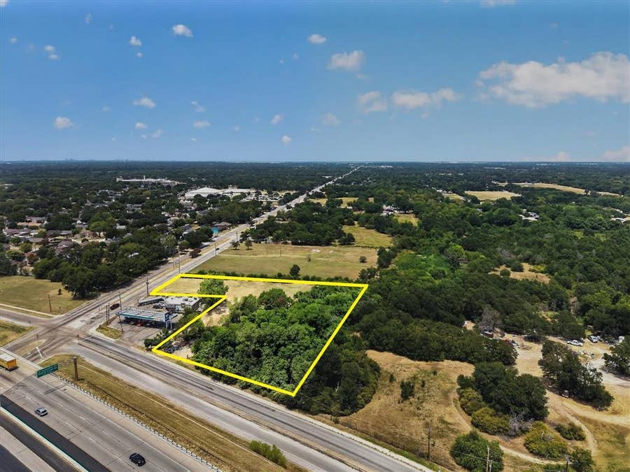 Property photo for 720 S Masters Drive, Dallas, TX