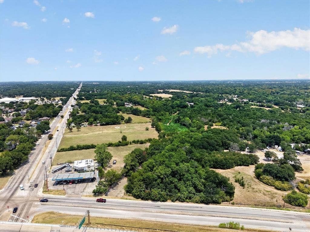 720 S Masters Drive, Dallas, TX 75217 720 S Masters Drive, Dallas, TX 75217