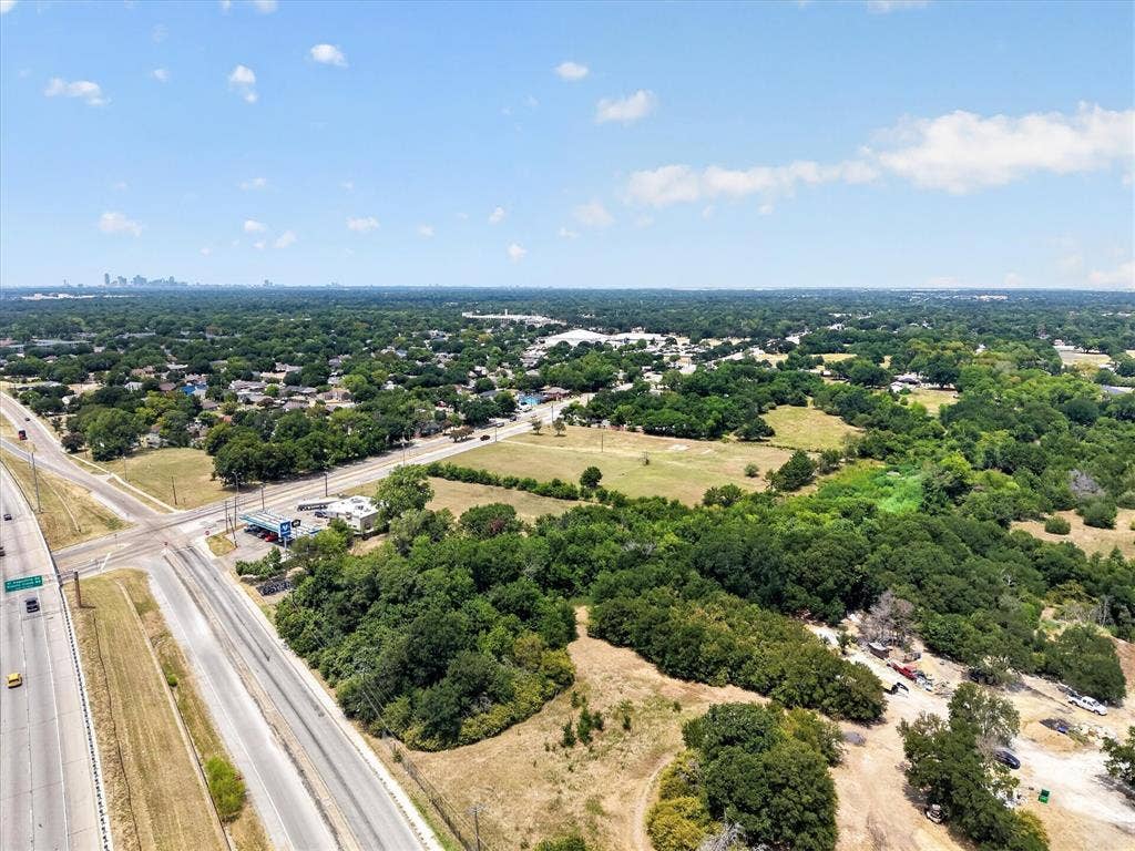 720 S Masters Drive, Dallas, TX 75217 720 S Masters Drive, Dallas, TX 75217