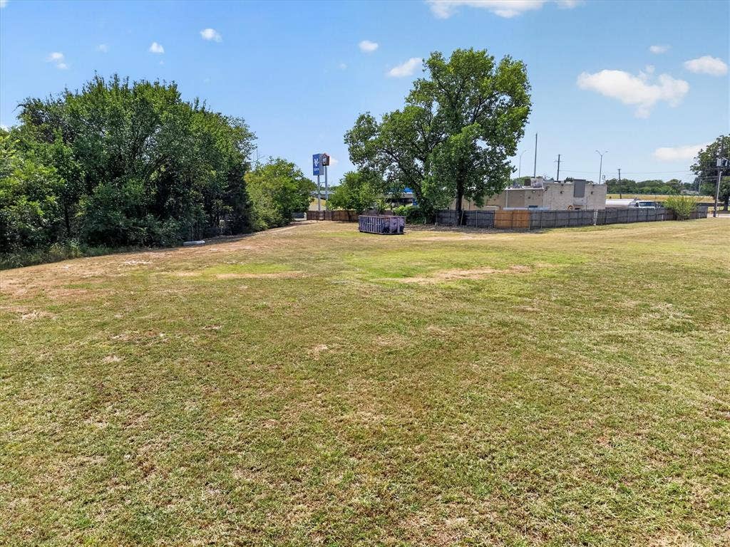 720 S Masters Drive, Dallas, TX 75217 720 S Masters Drive, Dallas, TX 75217