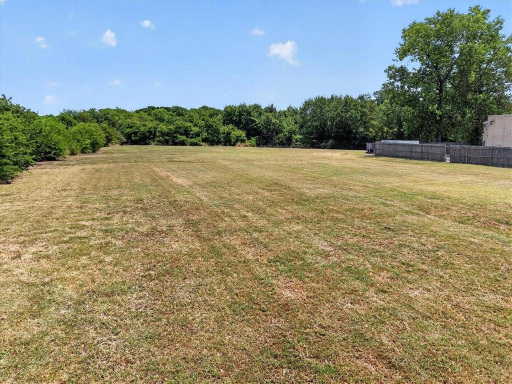 720 S Masters Drive, Dallas, TX 75217 720 S Masters Drive, Dallas, TX 75217