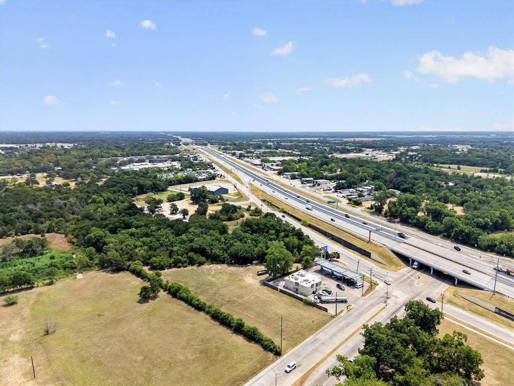 720 S Masters Drive, Dallas, TX 75217 720 S Masters Drive, Dallas, TX 75217