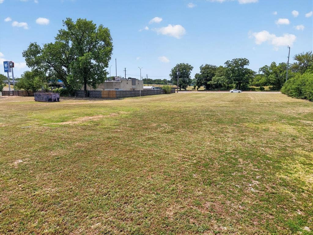 720 S Masters Drive, Dallas, TX 75217 720 S Masters Drive, Dallas, TX 75217