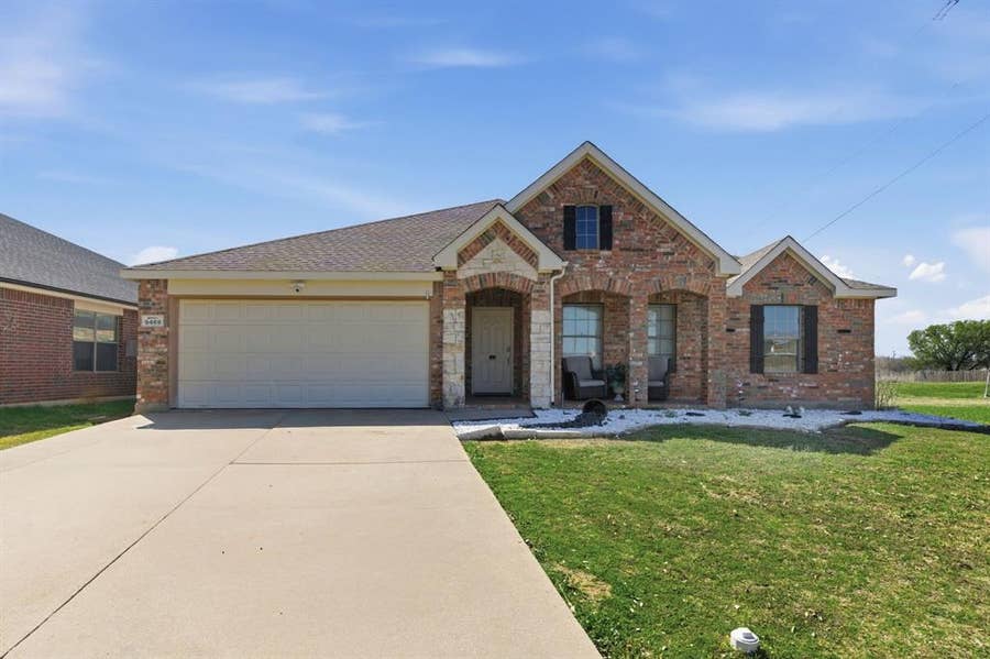 Property photo for 9469 Fox Hill Drive, Fort Worth, TX