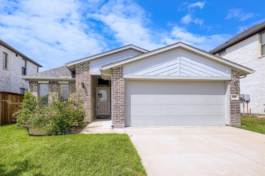 Property photo for 114 Mandarin Street, Forney, TX